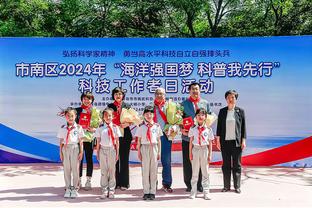 2025届华裔后卫黄辉辉赛季集锦！身高1米96的得分后卫